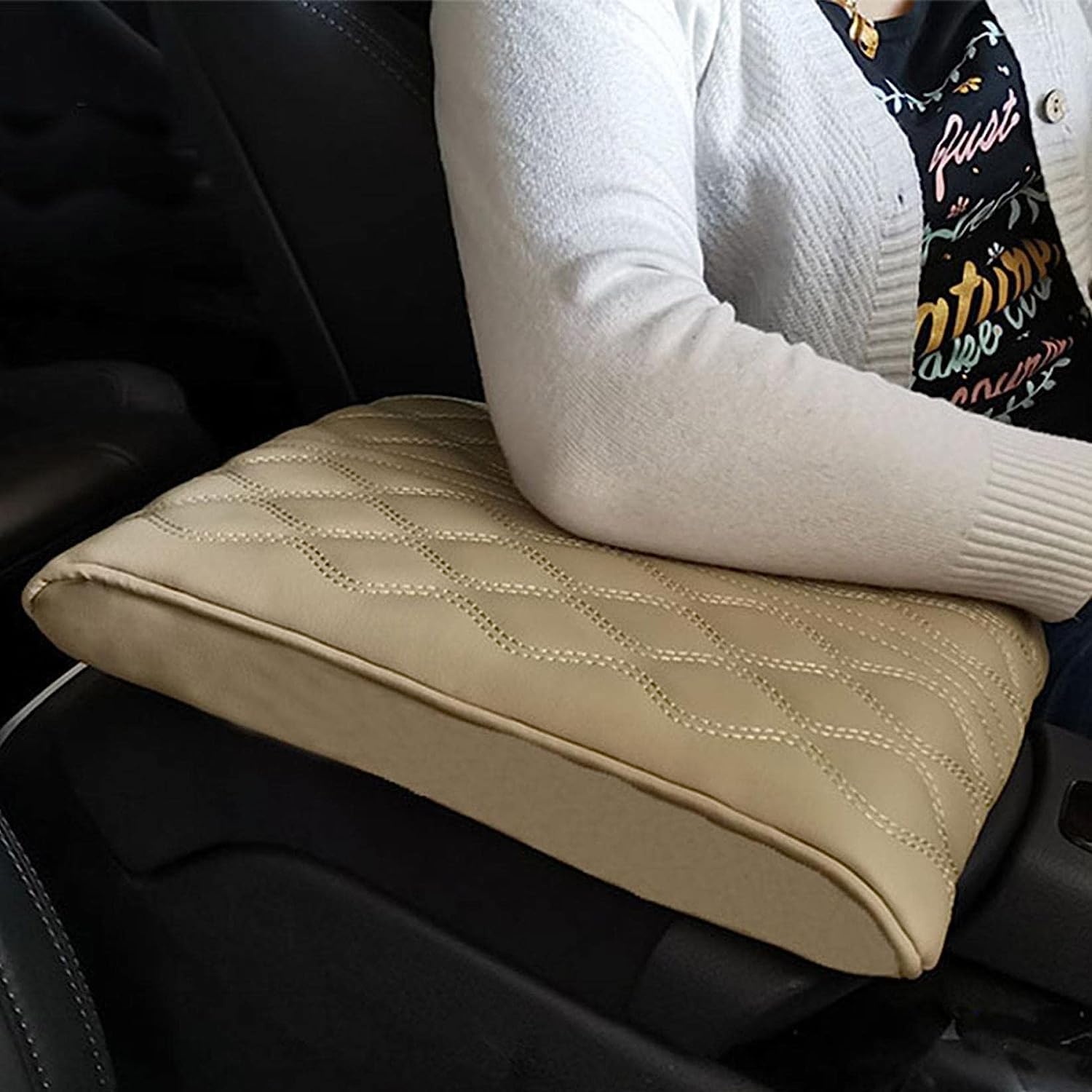 Leather Car Armrest Box Pad, Universal Center Console Lederpolster, Armlehne Universal Auto Box Pad, Auto Armlehnen Auflage, Armlehnenbox aus Gedächtnisschaum für Fahrzeuge (Beige) von 77Tkiop