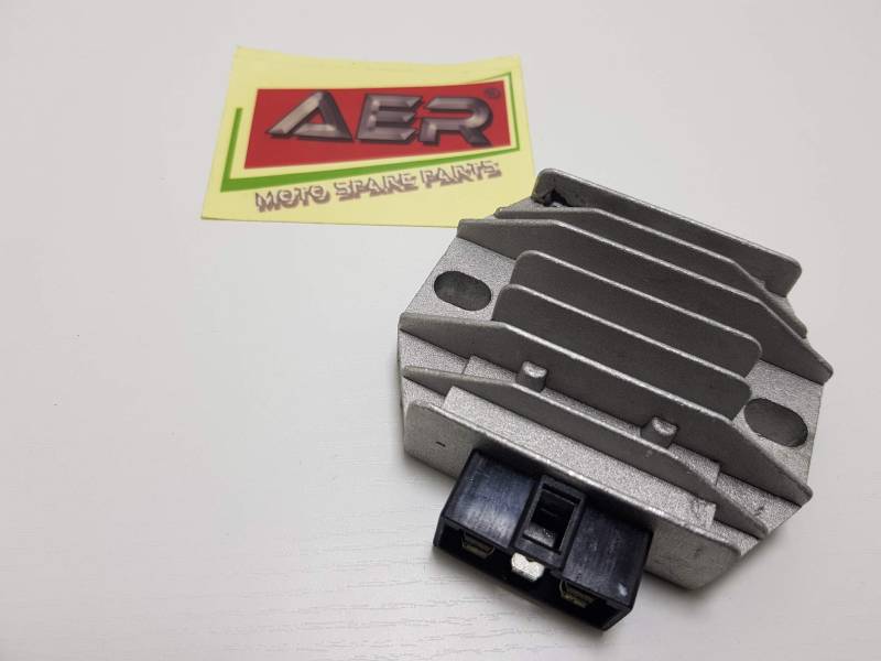 Spannungsregler Gleichrichter für Yamaha YZF-R1 1000 RN01 RN04, YZF-R6 600 RJ03 (99-02) von AER MOTO SPARE PARTS