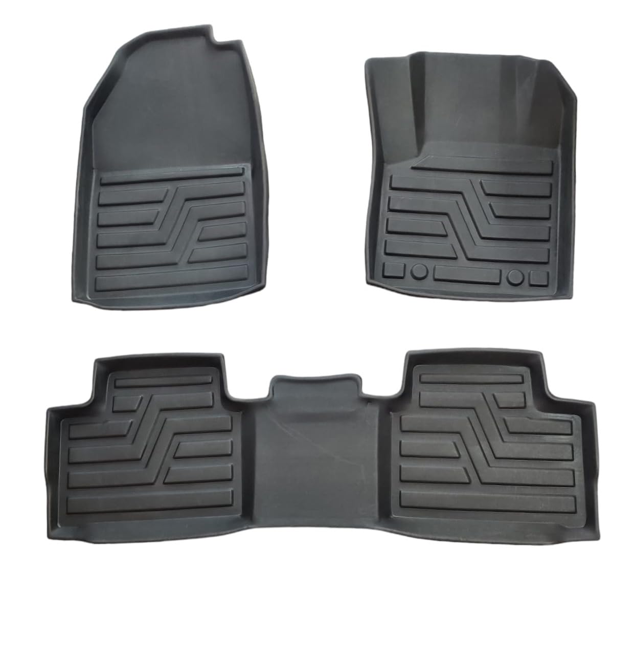 AEspares Auto Fußmatten Hart-PVC 3er Set Schwarz kompatibel mit Mahindra XUV 700 5STR von AEspares