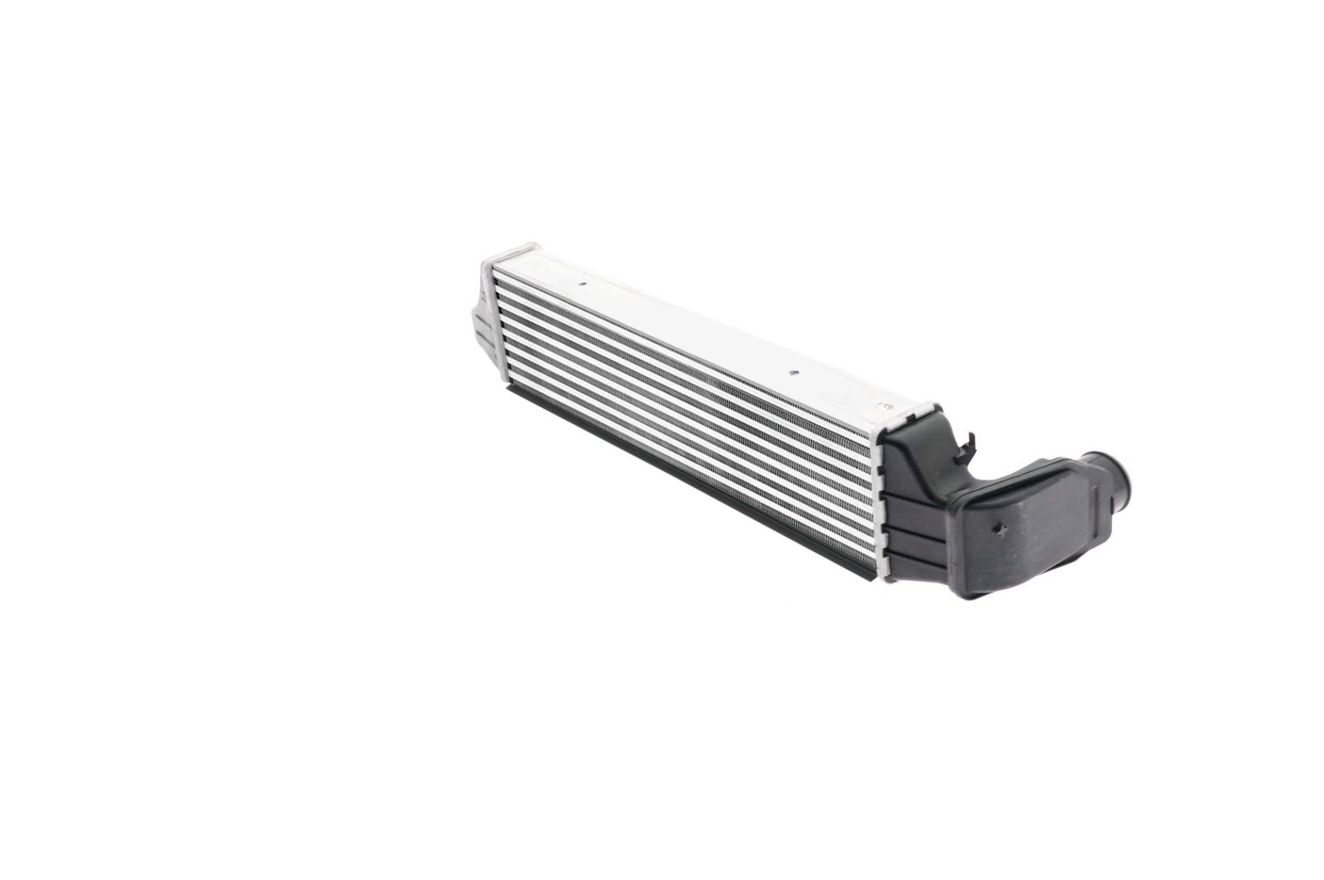 AKS DASIS Ladeluftkühler BMW 057002N 2246795,17512246795 Intercooler von AKS DASIS