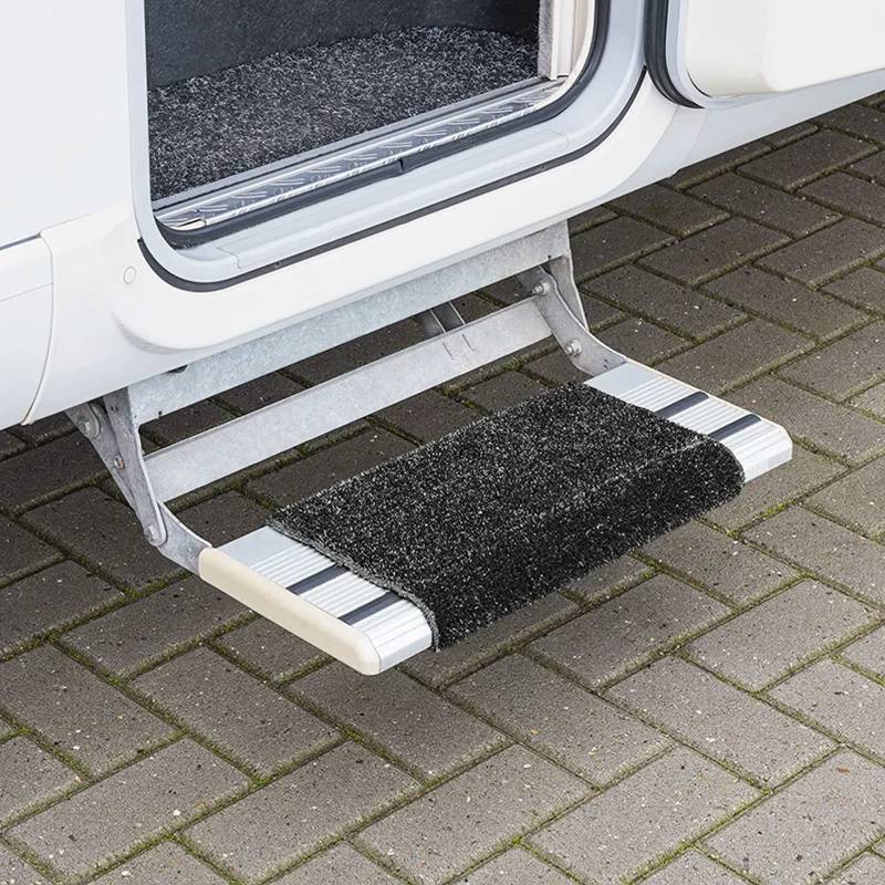 Fußmatte für Trittstufe 46x40cm Trittstufenteppich schwarz für Wohnmobil, Wohnwagen Matte von APT
