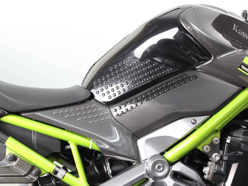 Uniracing Dimple Grip für Kawasaki Z900 2017-23. Klar von UNIRACING