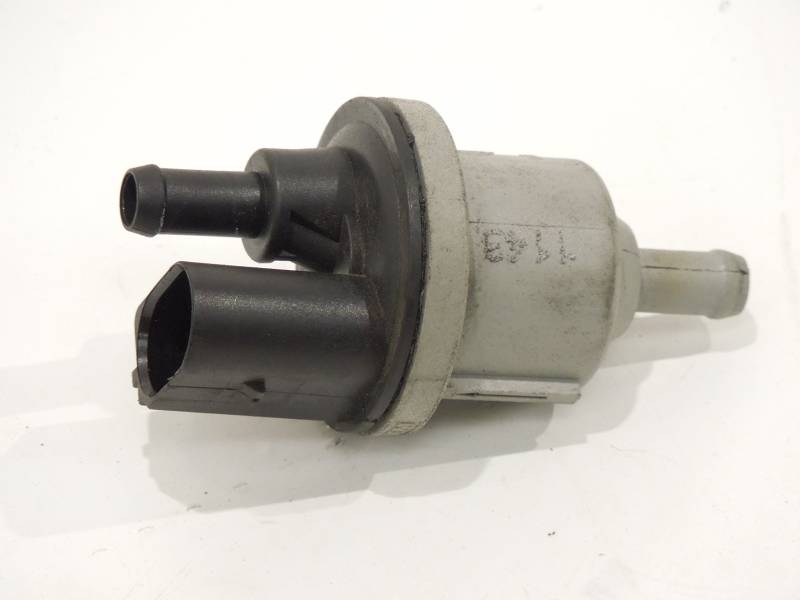 Audi A3 8P 2.0 FSi Aktivkohlefilter Magnetventil von Audi