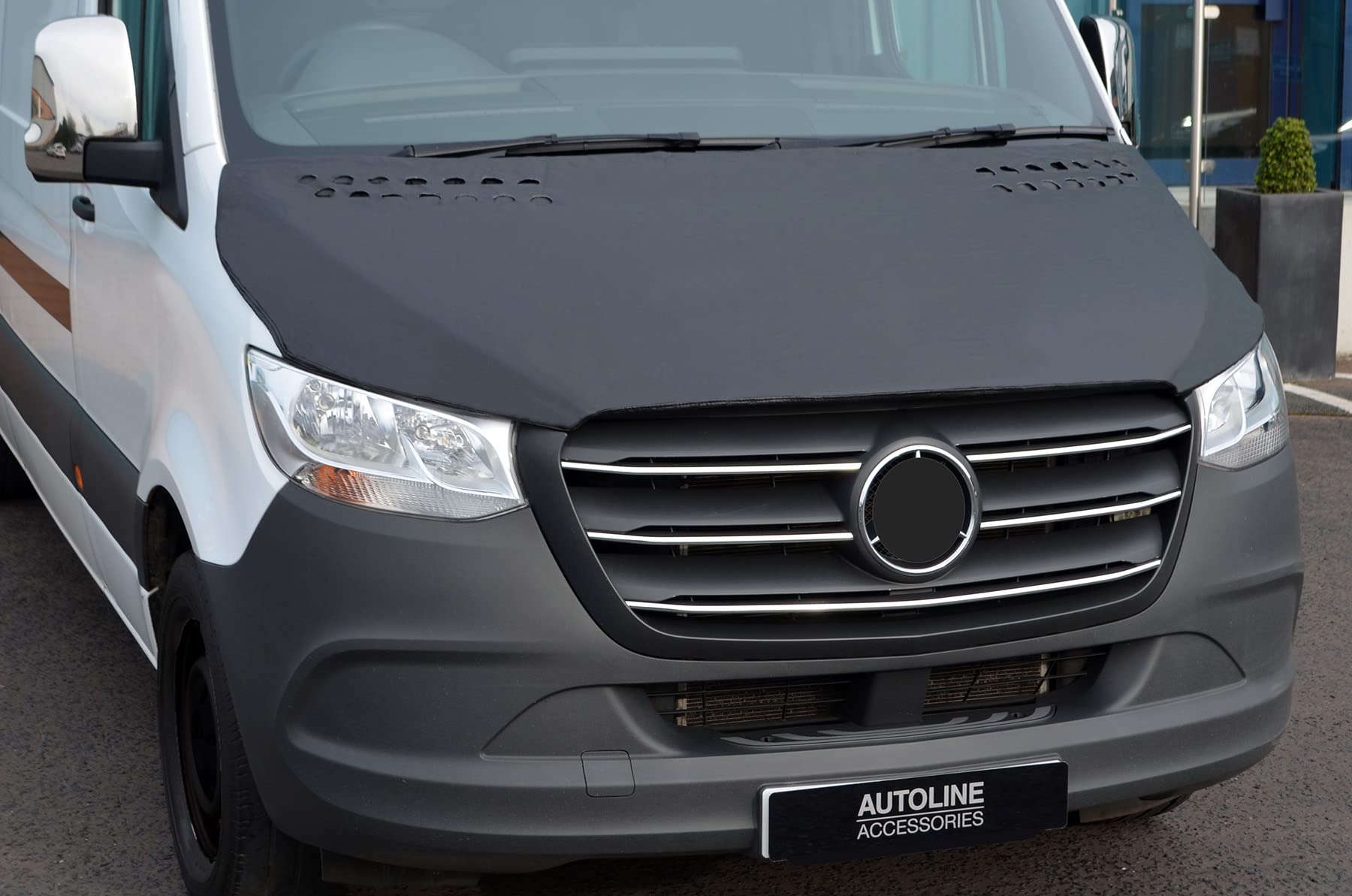 Motorhaubenschutz für Sprinter W907 (ab 2018), Schwarz von Autoline Accessories