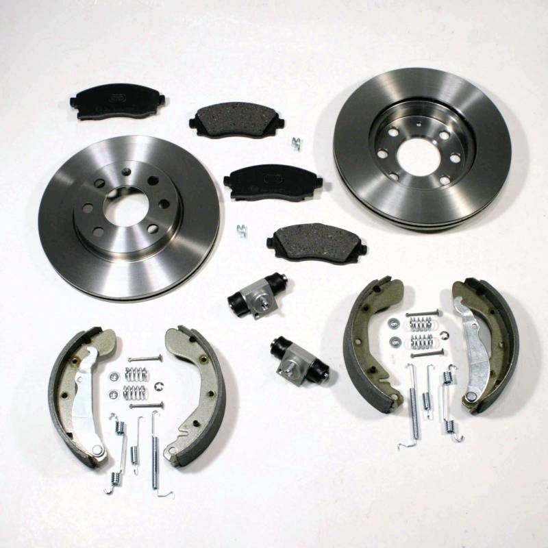 Bremsscheiben/Bremsen + Beläge + Bremsbacken Set vorne + hinten von Autoparts-Online