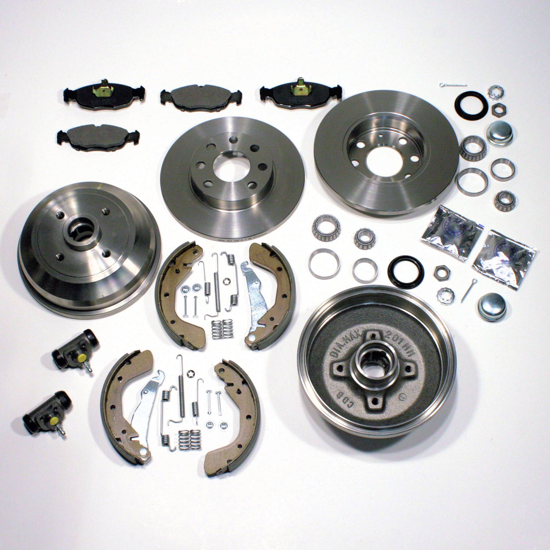 Bremsscheiben Bremsen Set vorne und Bremstrommel Set für hinten* von Autoparts-Online