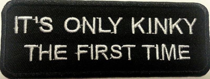 B2SEE Spruch Aufnäher Iron on Patches für Jacken Jeans Kleidung Aufkleber Aufbügler Applikation Sticker-Ei Spruch zum aufbügeln 10 x 3,6 cm “ Its only Kinky… ” von B2SEE