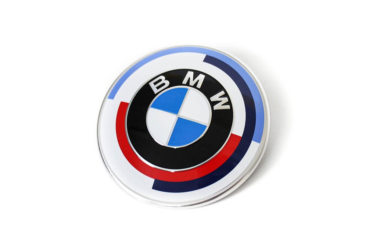 BMW Original Badge BMW 50 Jahre, M, 82 mm Durchmesser, passend für F40 F44 51148087188 von BMW