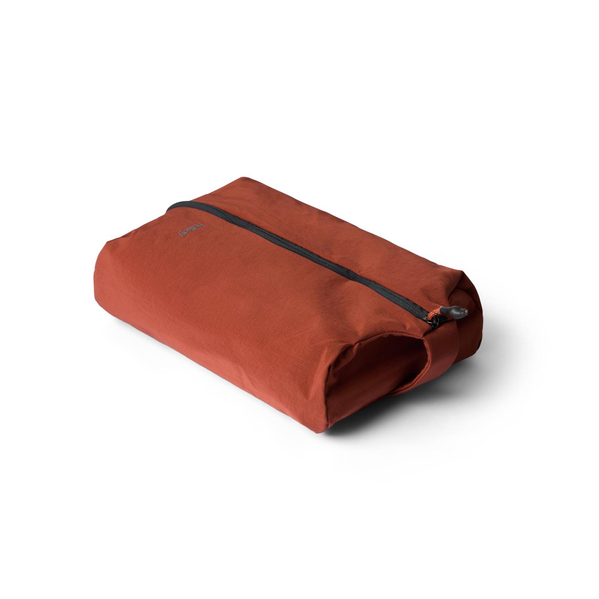 Bellroy Lite Packing Caddy 8L (Reise-Organizer-Packwürfel, Aufbewahrungslösung mit Reißverschluss für Nah- und Fernreisen) - Clay von Bellroy