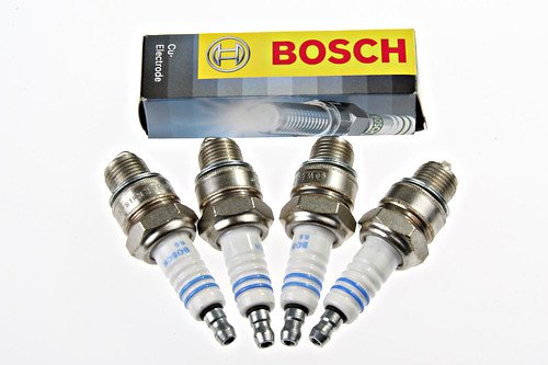 4X ORIGINAL BOSCH ZÜNDKERZEN BOSCH KERZEN 0 241 229 612 ZÜNDKERZE W8AC von Bosch