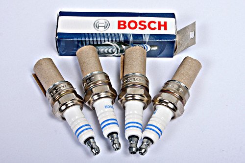 4X ORIGINAL BOSCH ZÜNDKERZEN BOSCH KERZEN 0 242 235 664 ZÜNDKERZE WR7LTC / 2 von Bosch