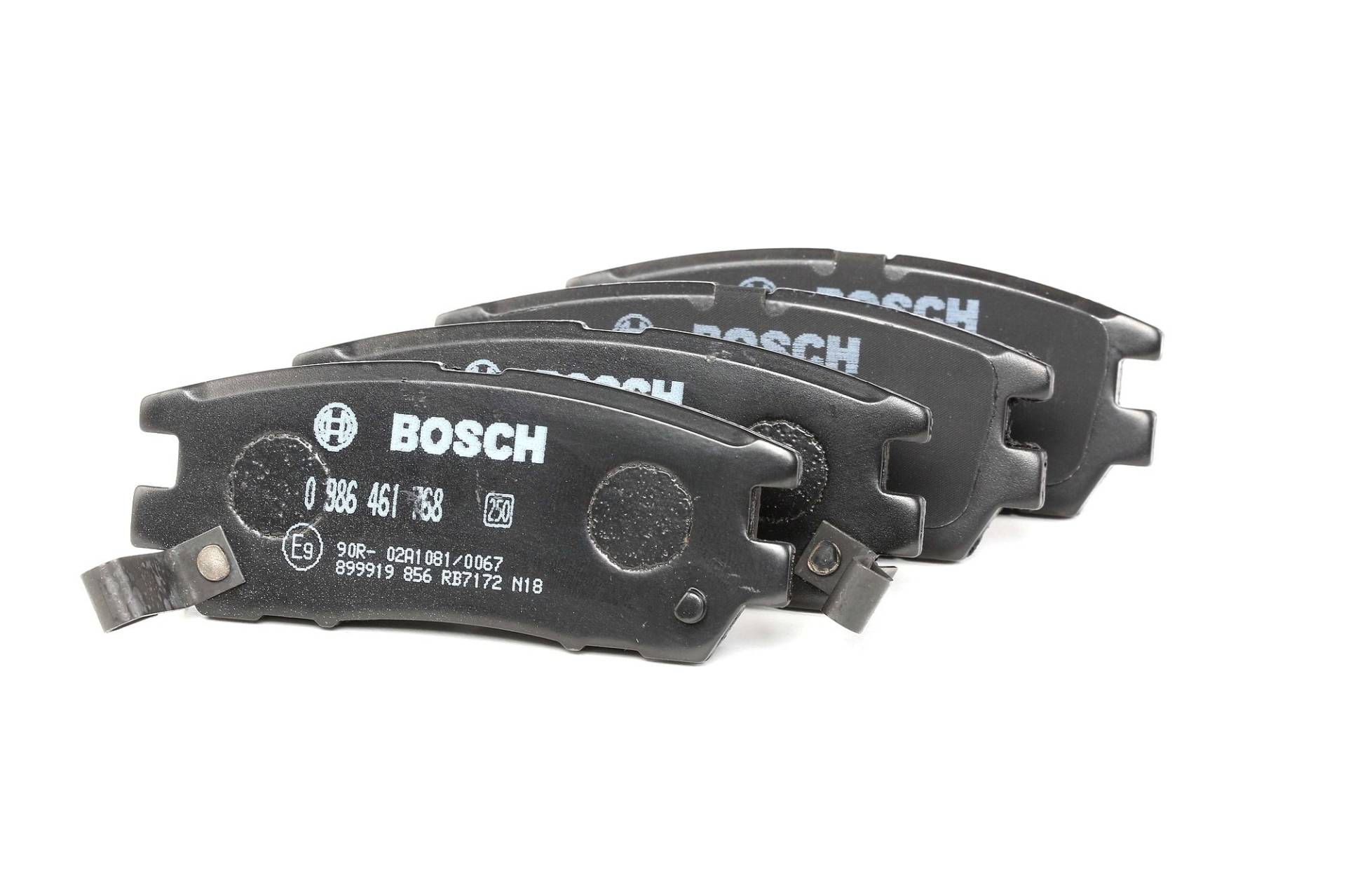 BOSCH Bremsbelagsatz MITSUBISHI 0 986 461 768 MR389572,MR389577,MZ690050 V9118M003,7447D567,1V1D2648Z,MN265M,MR205269,X3516004,MZ690009,MZ690344 von Bosch