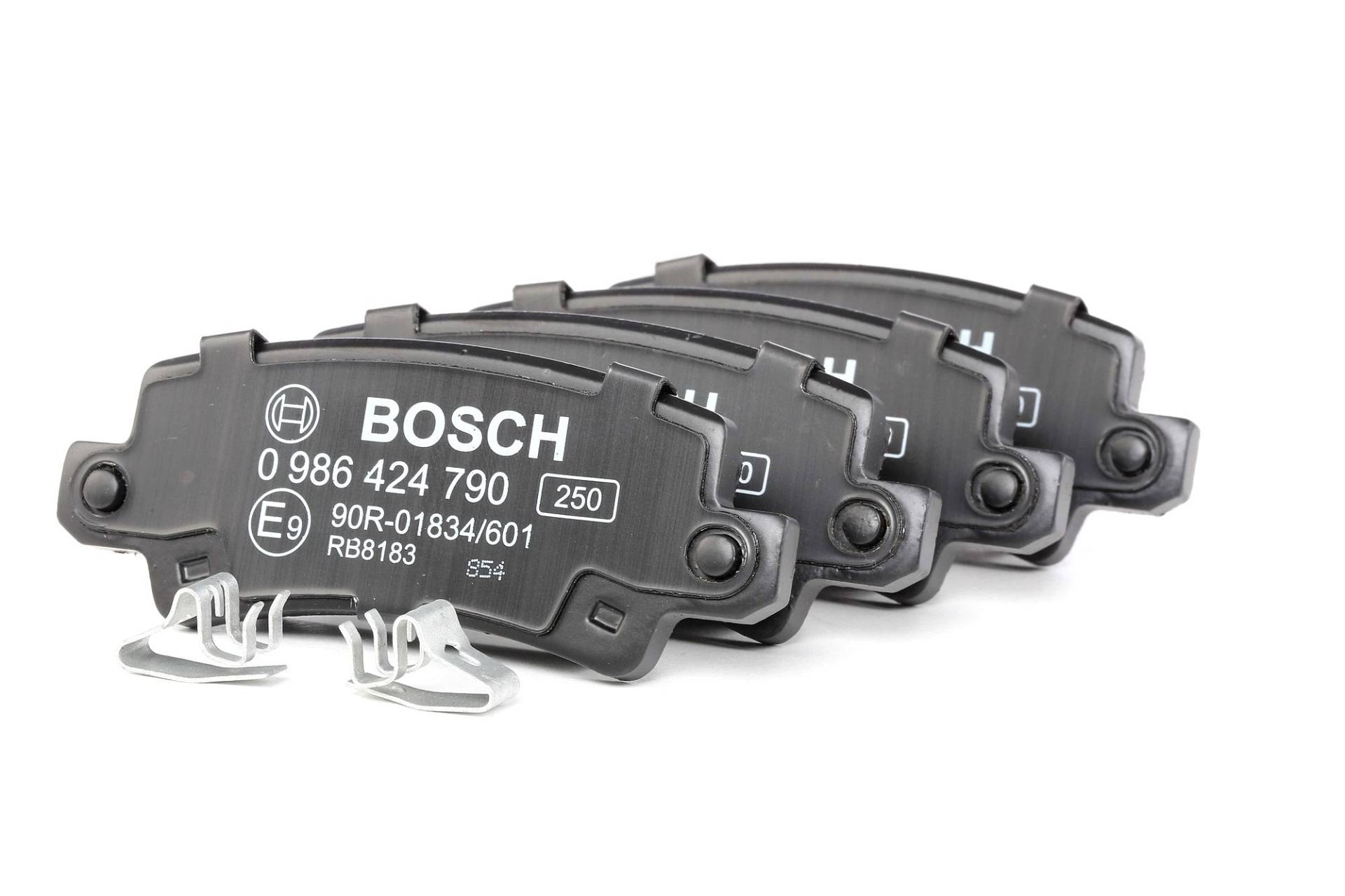 BOSCH Bremsbelagsatz TOYOTA 0 986 424 790 0446602040,0446602070,0446602110 0446602160,8336D121,E990R02A11804068,04466YZZD9,0446602020 von Bosch