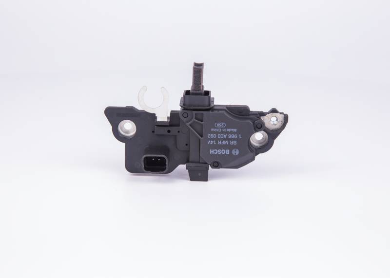 BOSCH Lichtmaschinenregler RENAULT,DACIA 1 986 AE0 092 7701048230 Regler Lichtmaschine,Generatorregler von Bosch