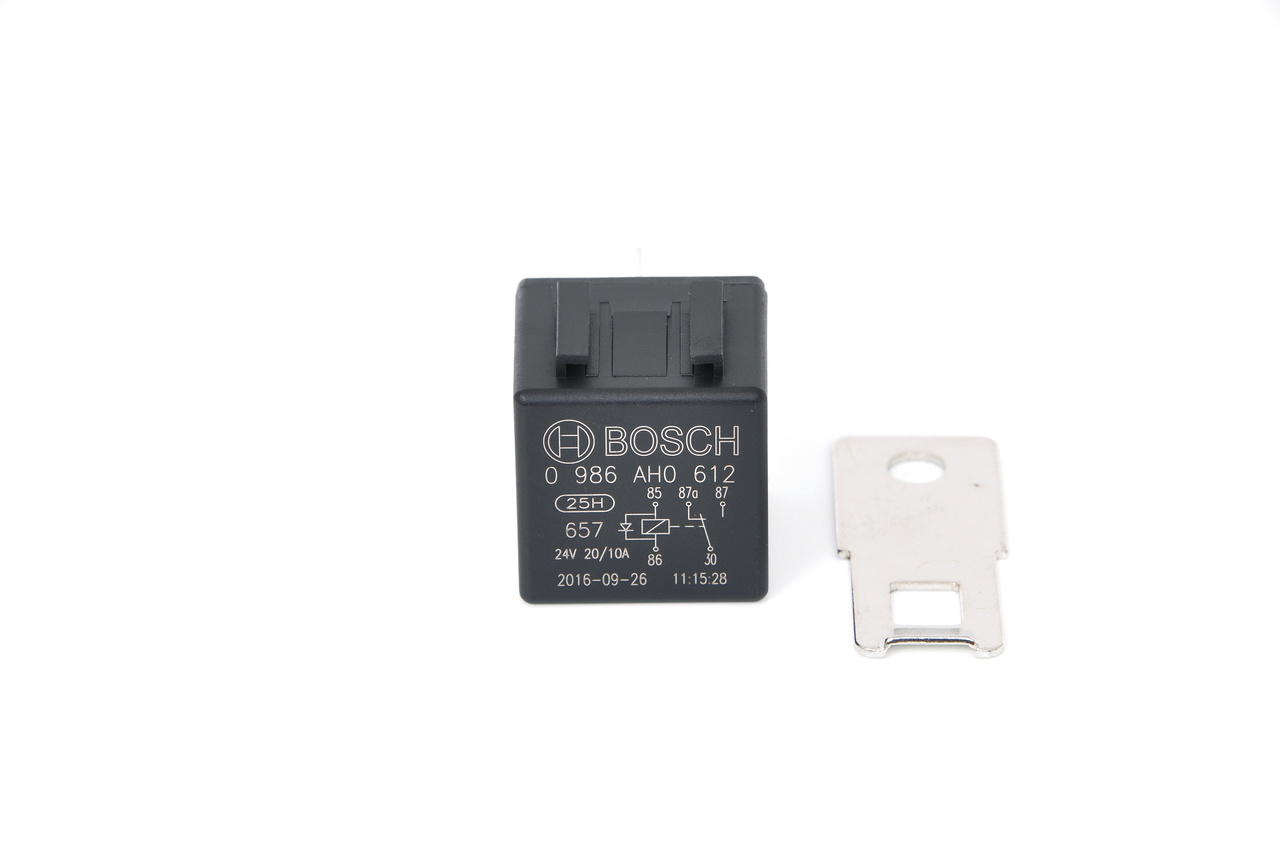 BOSCH Relais, Arbeitsstrom 0 986 AH0 612 90249871,1616235,438187427B 1570050000,0505821657,20K0632130,51139816,14026371,1204689,0095449001,23132687 von Bosch