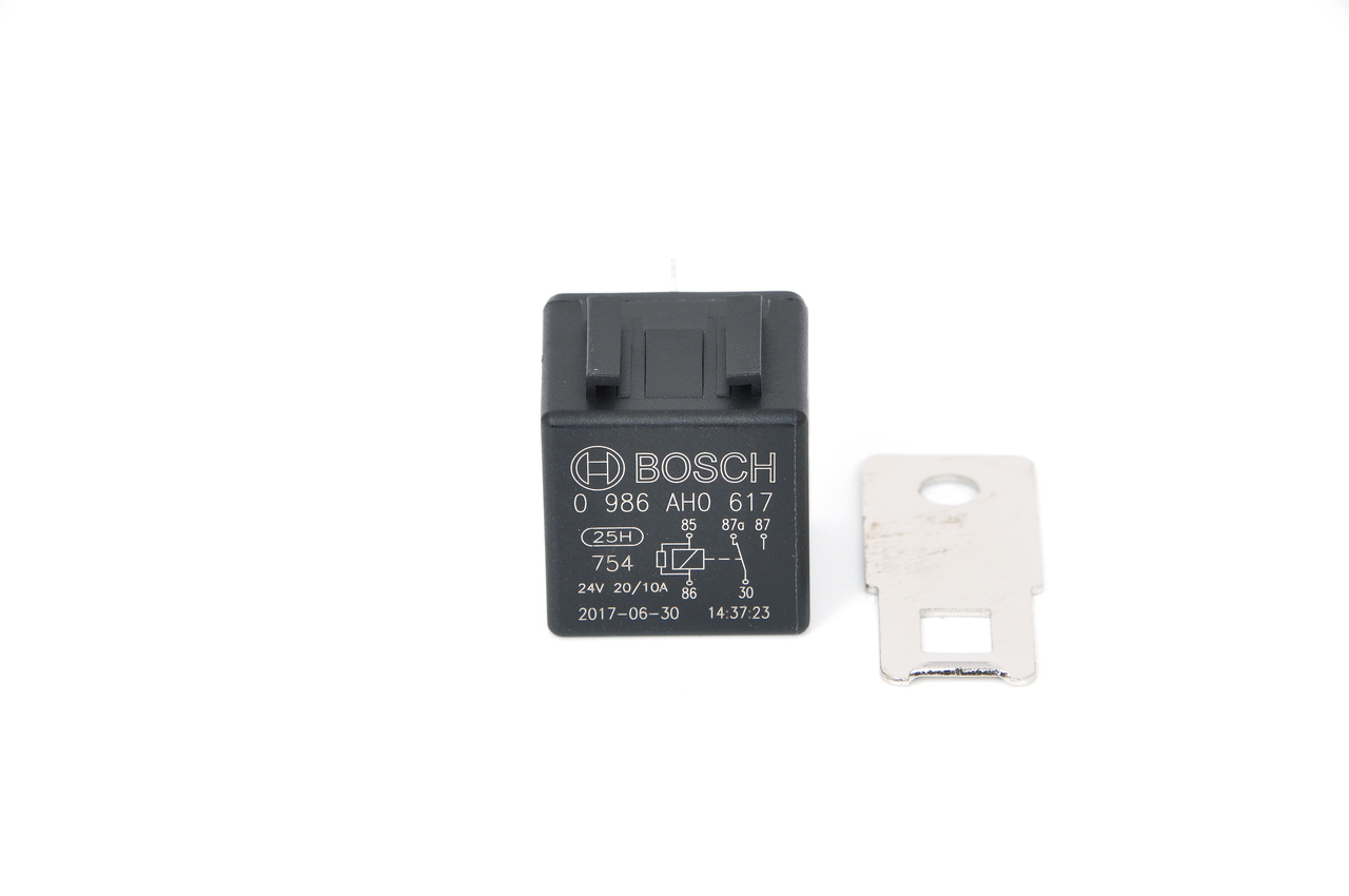 BOSCH Relais, Arbeitsstrom MERCEDES-BENZ 0 986 AH0 617 265401,A0008219547,1164018 81259020102,81259020460,118159,0008219547,A0008201710,3171420 von Bosch