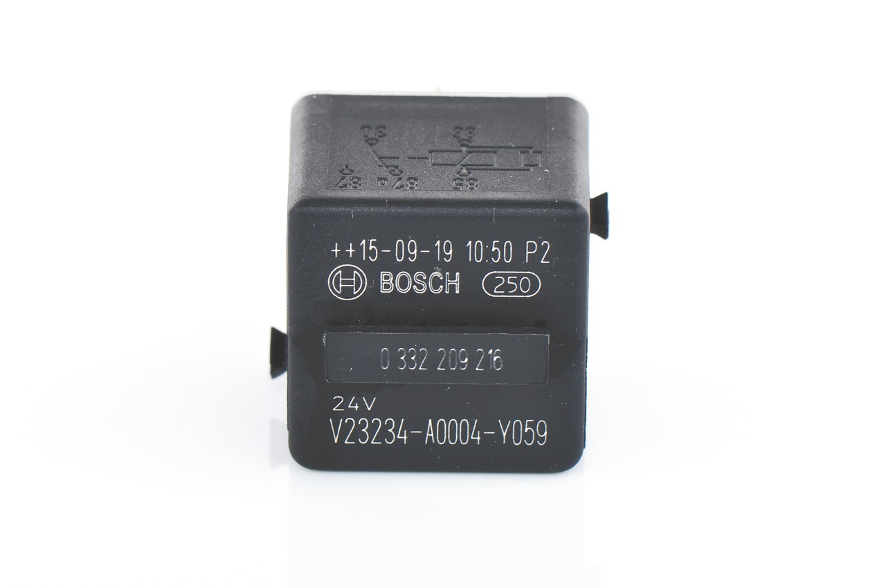 BOSCH Relais 0 332 209 216 73751790000,81259020474,0015455405 001545540564,0095464,42069397,03025090,61368373700,42096498,81255020474,0000042096498 von Bosch