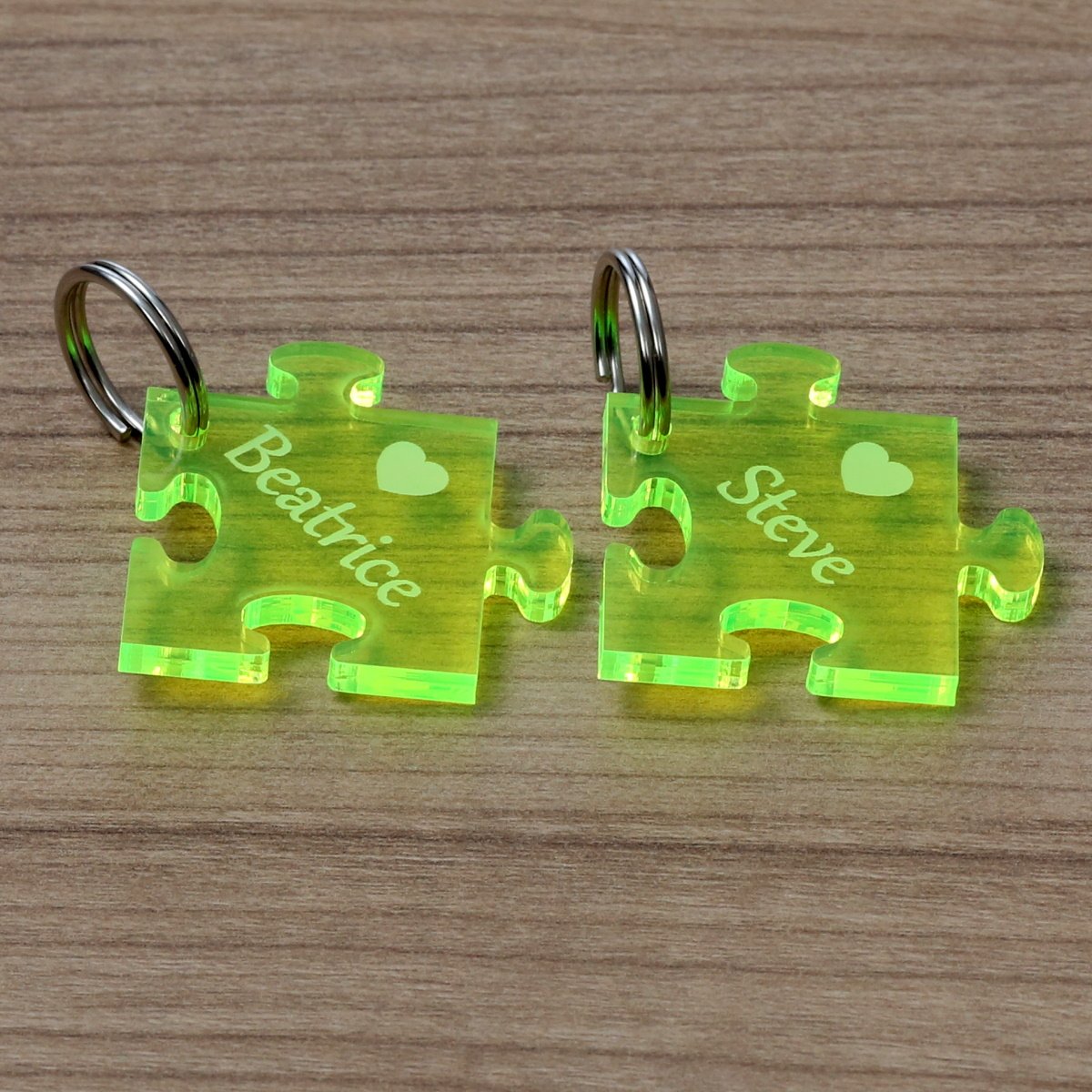 Bütic GmbH Plexiglas® NEON Liebes-Anhänger Acrylglas Schlüsselanhänger mit Wunschgravur, Motivauswahl:Puzzle Neon Grün von Bütic GmbH