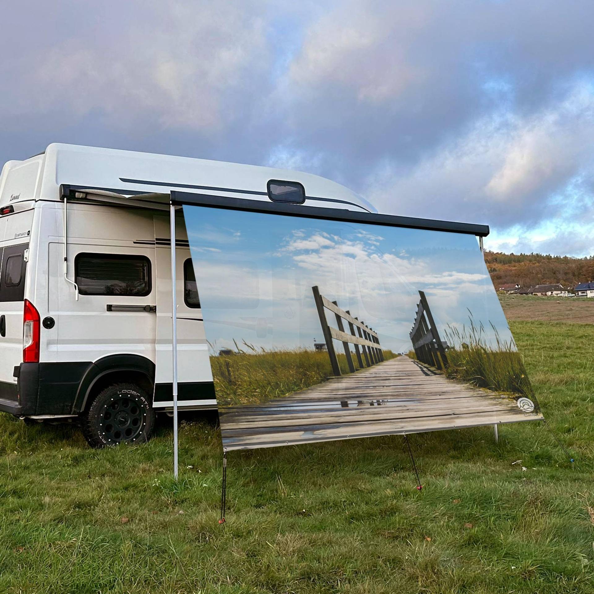 CAMPIDOO Textil Sonnensegel HOLZSTEG | Höhe 200cm | hochwertiger Fotodruck inkl. Keder-Befestigung | Markisen-Vorderwand - Länge/Keder: 480cm / 7 mm von CAMPIDOO