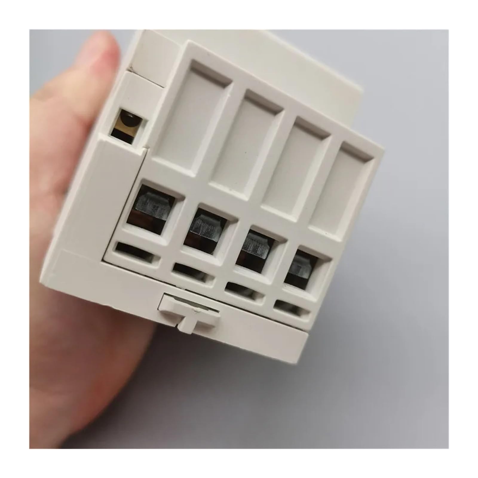 1PCS CT1-63 4P 32A 40A 63A 220V 400V~ 50/60HZ Din rail Household ac Modular contactor 4NO 2NO 2NC 4NC DERYLFGND(4NC 32A) von DERYLFGND