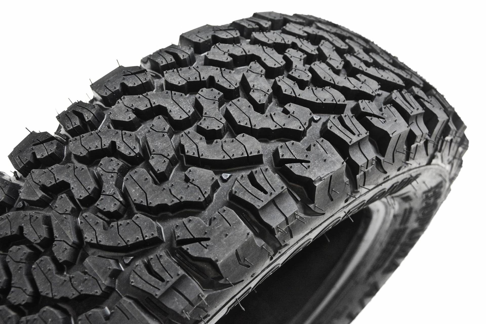 DKM 215/65 R16 PUMA Offroad Reifen Gelände 98Q 4x4 SUV AT M+S 3PMSF von DKM