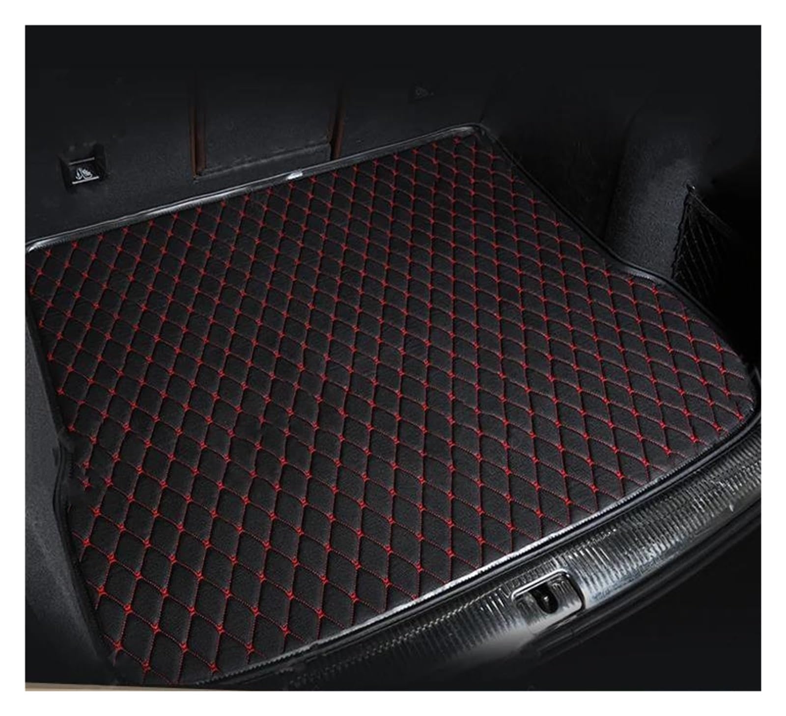 Auto Kofferraummatte Für Toyota Für IZOA EV 2020 Custom Car Kofferraummatte Kofferraumwanne Matte Auto Innendekoration Zubehör Teppich Cargo Liner Kofferraum Schutzmatte(Black-Red) von DZSQTGJKIO