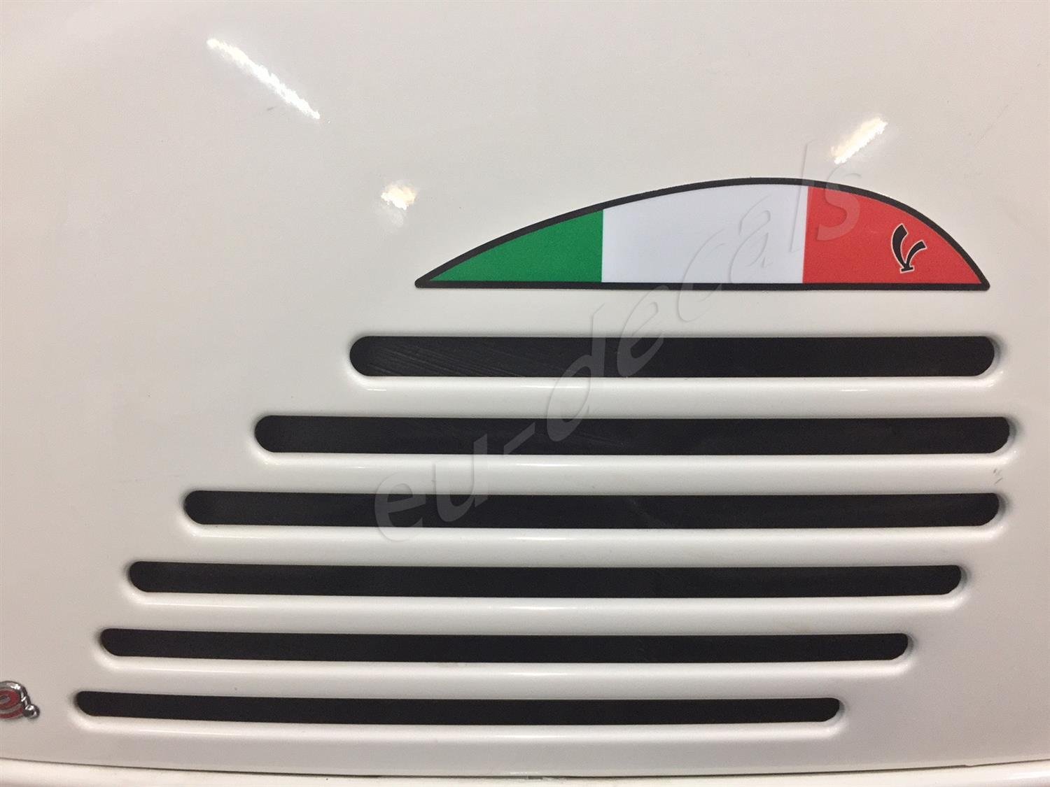 Billet One Aufkleber für Lüftungsschlitze, für die rechte Seite, italienische Flagge, laminiert, kompatibel mit Vespa Gts 125 200 250 300 GTV von EU-Decals - MioVespa Collection