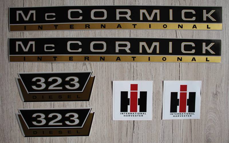 IHC MC CORMICK Aufkleber 323 Gold Traktor Emblem Sticker Label Set von Eil Bulldog Versand