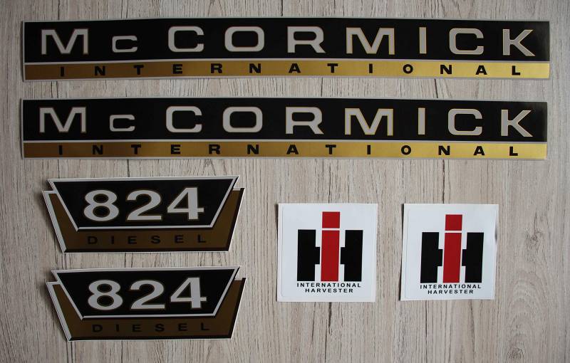 IHC MC CORMICK Aufkleber 824 Gold Traktor Emblem Sticker Label Set von Eil Bulldog Versand