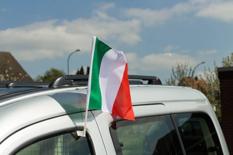 Flaggenfritze Autofahne Autoflagge Italien - 30 x 40 cm von Flaggenfritze