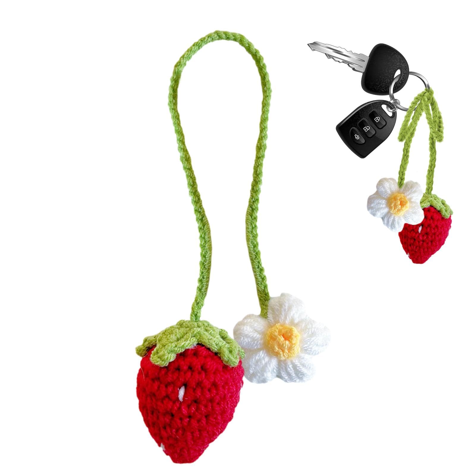 Fukamou Gehäkelte Erdbeere, Erdbeer-Häkelauto-, Niedlicher Handgemachter Gestrickter Rucksack Mit Blumen- Und Erdbeeranhänger-Tropfen, Auto-Anhänger Als Geschenk, Auto-Interieur-Charm von Fukamou