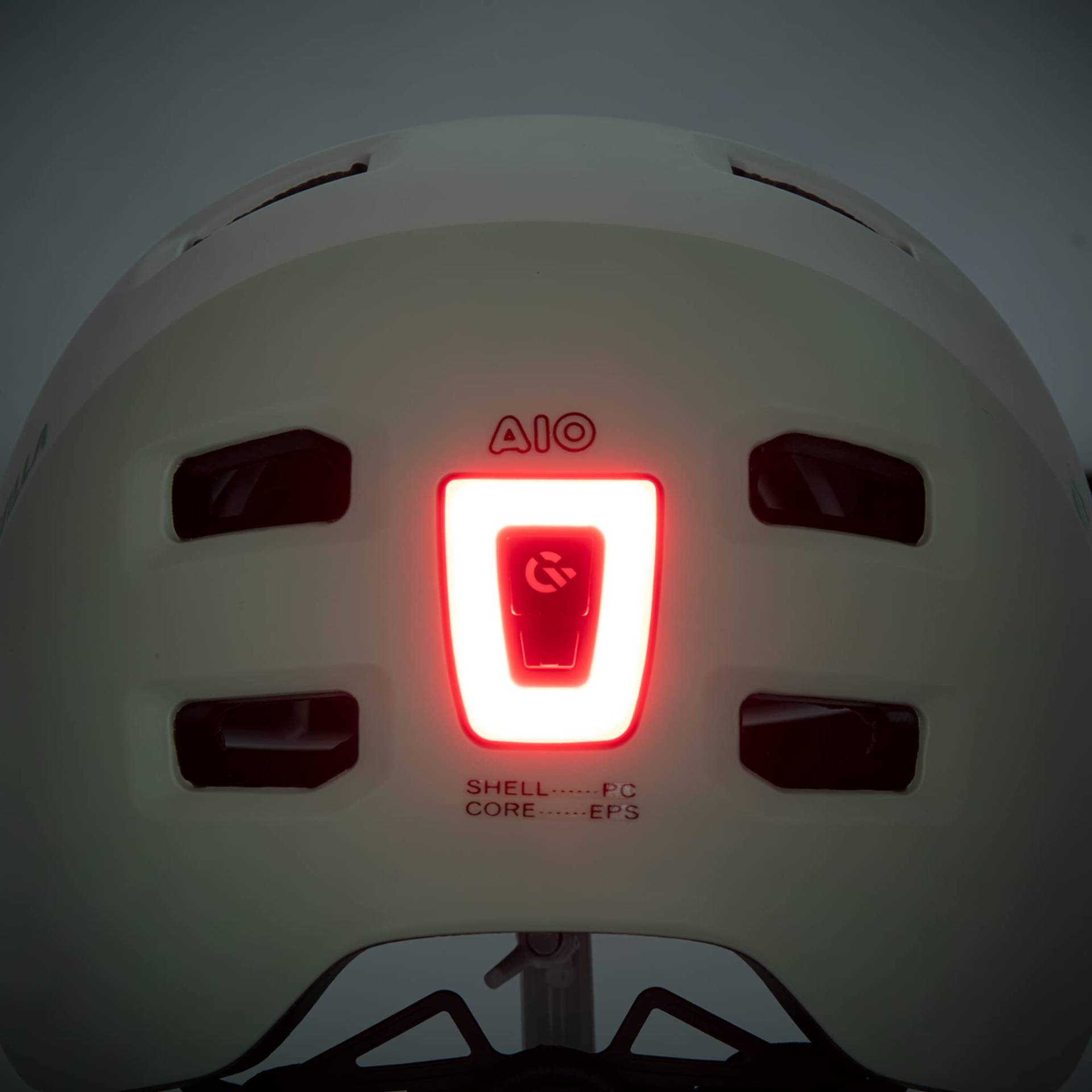 GLAMVILLA Plug-In LED Rücklicht Helme von GLAMVILLA