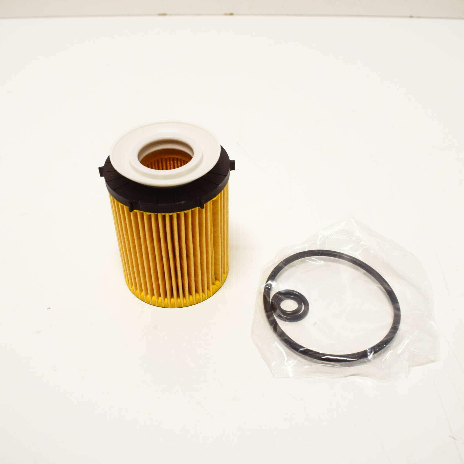 GTV INVESTMENT MB W205 2.0i Motorölfilter A2701800109 Neu Original von GTV INVESTMENTS