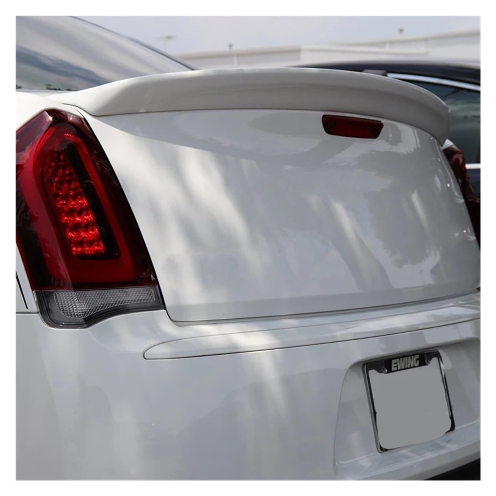 Auto Heckspoiler Für Chrysler 300 300c 300s 2011 2012 2013 2014 2015 2016 2017 2018 Heckspoiler ABS Auto Schwanz Flügel Hinten Stamm Spoiler Auto Heckflügel(Weiß) von GXFCASE