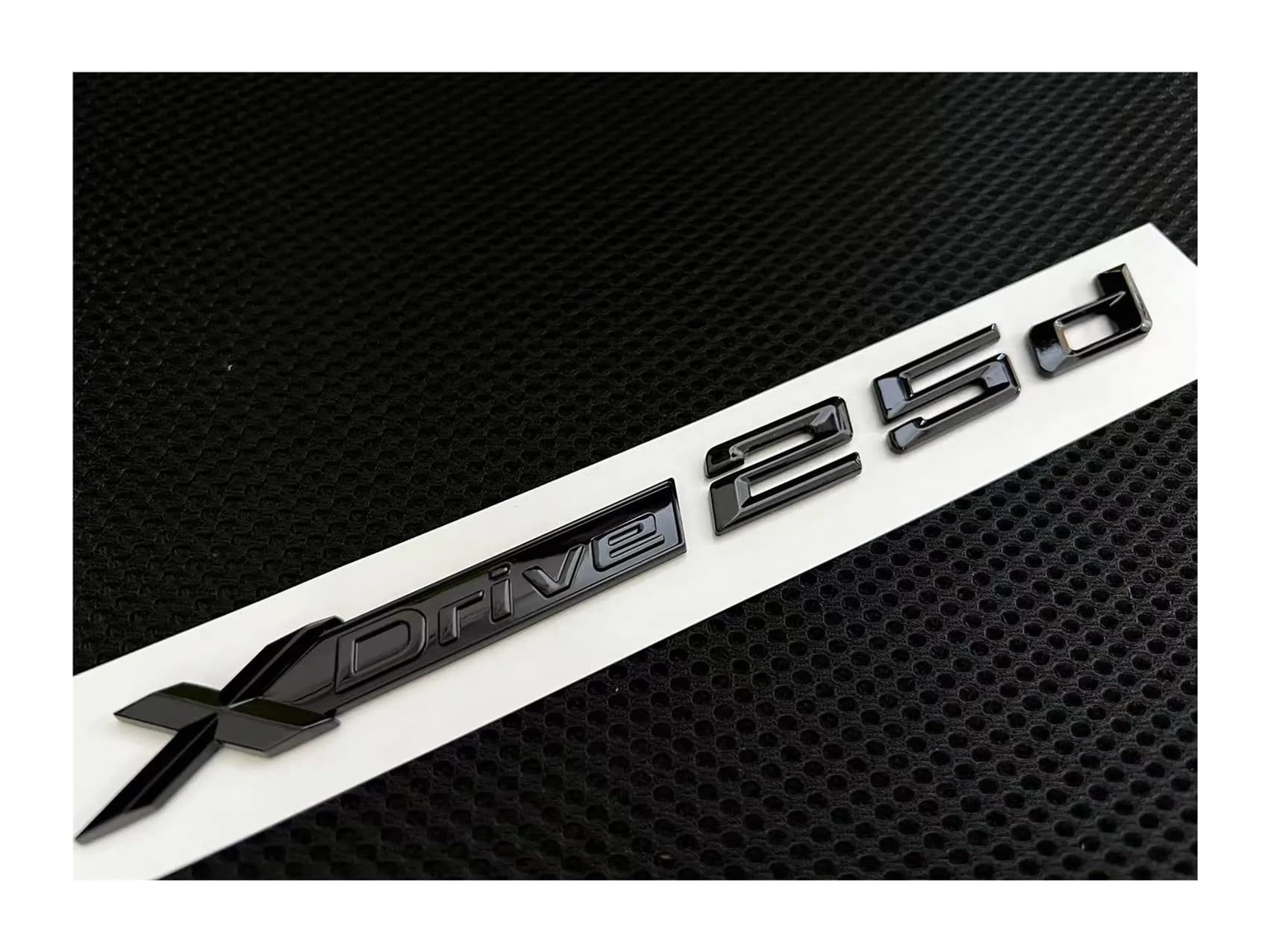 GeRRiT yzw6688 1X ABS glänzend schwarz Auto XDrive Emblem Zieraufkleber X Drive 18d 20d 25d 28d 30d 35d 40d 48d 50d 55d Kompatibel mit X1 X3 X5 X6 usw (Color : Xdrive 25d) von GerRit