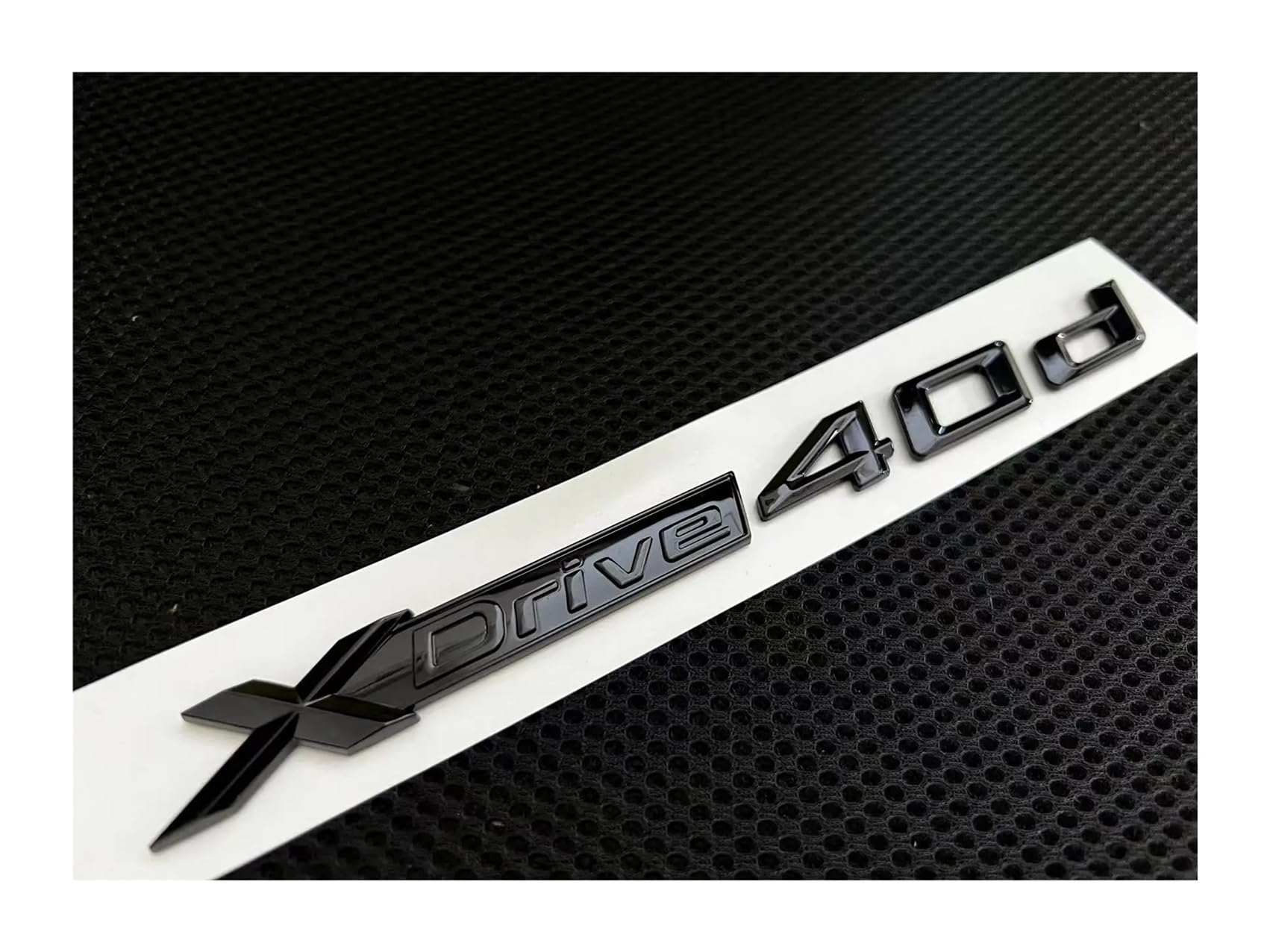 GeRRiT yzw6688 1X ABS glänzend schwarz Auto XDrive Emblem Zieraufkleber X Drive 18d 20d 25d 28d 30d 35d 40d 48d 50d 55d Kompatibel mit X1 X3 X5 X6 usw (Color : Xdrive 40d) von GerRit