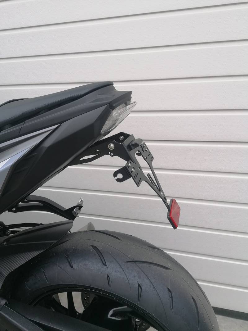 kurzer Kennzeichenhalter GroFaTec EVO Set für Suzuki GSX-S 1000 / F Bj 2016-2023 Kennzeichenträger Nummernschild Träger Halter kurzes Heck Heckumbau Porta Targa für original Blinker gsxs950 gsxs1000 von GroFaTec