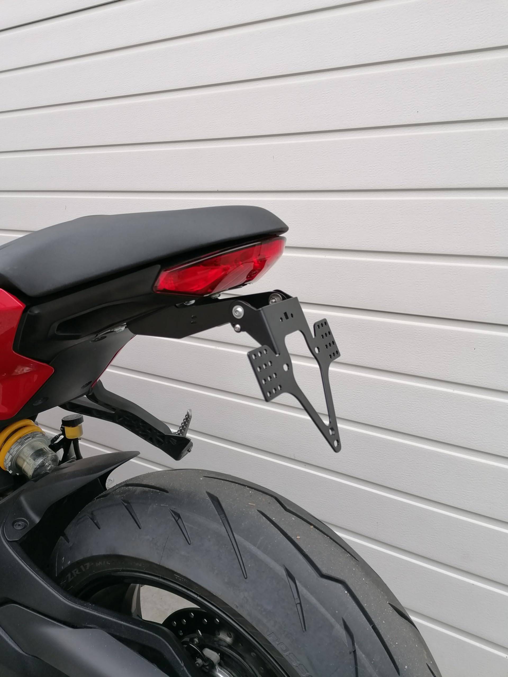 kurzer Kennzeichenhalter für Ducati Supersport 939 950 S 2017-2024 Kennzeichenträger Heckumbau Tail Tidy kurzes Heck ducati ss950 supersport monster 821 monster797 1200 von GroFaTec