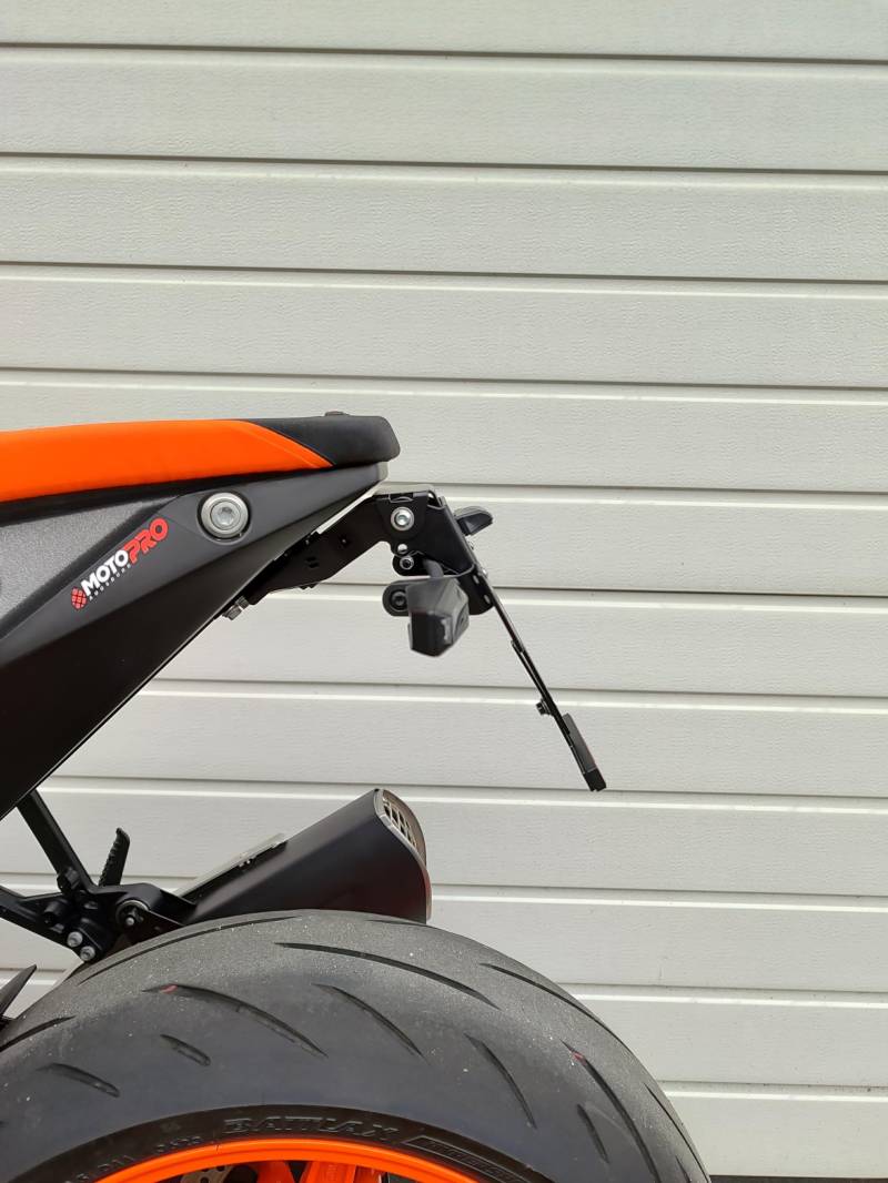 kurzer Kennzeichenhalter für KTM 990 Duke EVO Kennzeichenträger Duke R EVO Heckumbau SDR Tail Tidy superduke 990duke MiniBeast kurzes Heck von GroFaTec