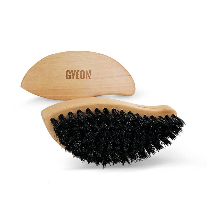 Gyeon Q²M LeatherBrush - Auto Lederreinigungsbürste - sanfte Reinigung, ergonomisch, für alle Lederarten von Gyeon