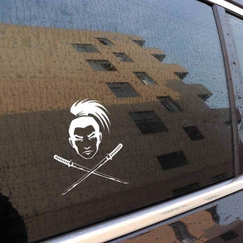 Stukk Stickers Japanische Samurai-Schwerter Spaß-Fenster-Stoßfänger-Vinyl-Aufkleber JDM-Aufkleber 12.7cmx 16,6 cm - weiß von Handmade By Stukk