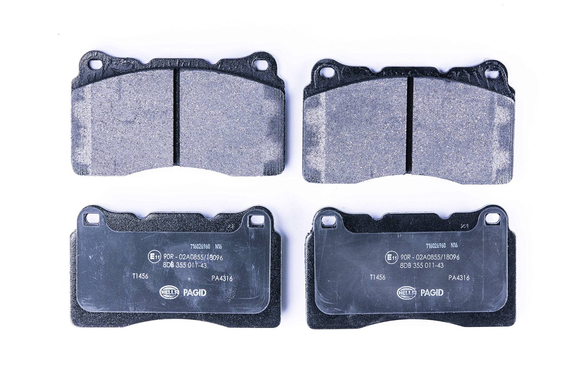 HELLA Bremsbeläge vorne - nicht für Verschleißwarnanzeiger vorbereitet - vier Bremsbeläge pro Set - T1456 - für u.a. RENAULT - 8DB 355 011-431 von Hella