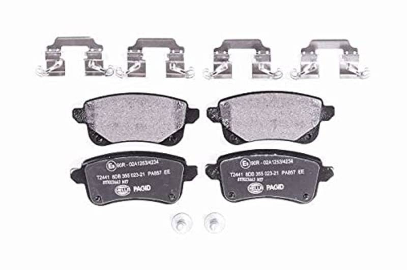 HELLA Bremsbeläge hinten - nicht für Verschleißwarnanzeiger vorbereitet - vier Bremsbeläge pro Set - T2441 - für u.a. RENAULT - 8DB 355 023-211 von Hella