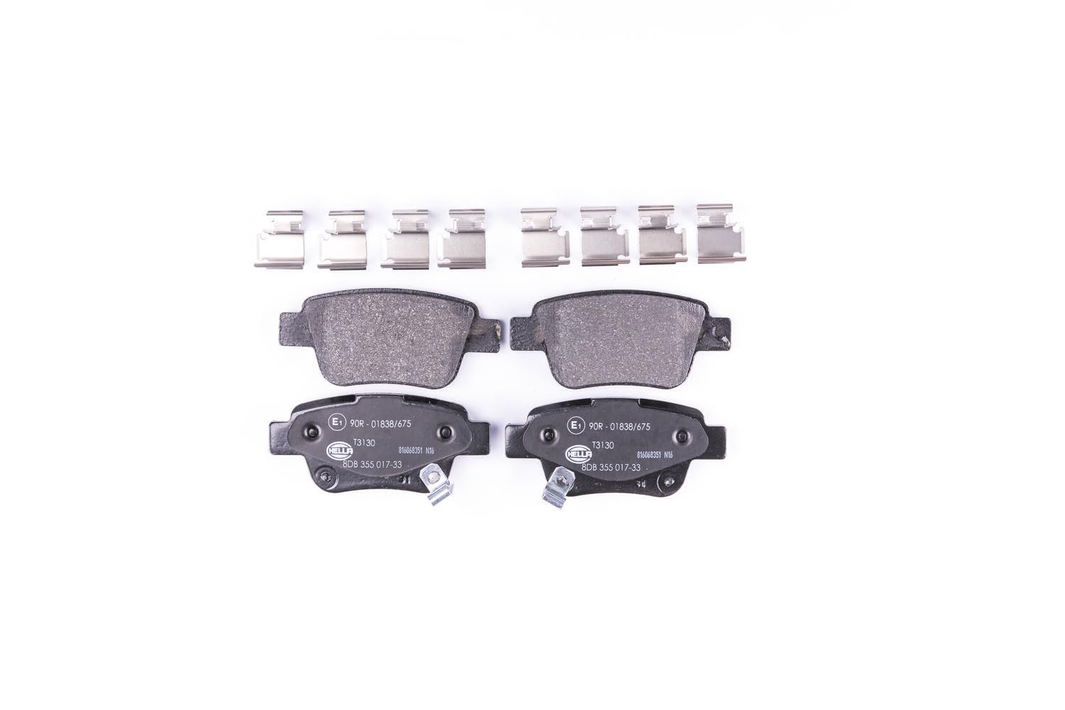 HELLA Bremsbeläge hinten - mit akustischer Verschleißwarnung - vier Bremsbeläge pro Set - T3130 - für u.a. TOYOTA - 8DB 355 017-331 von Hella