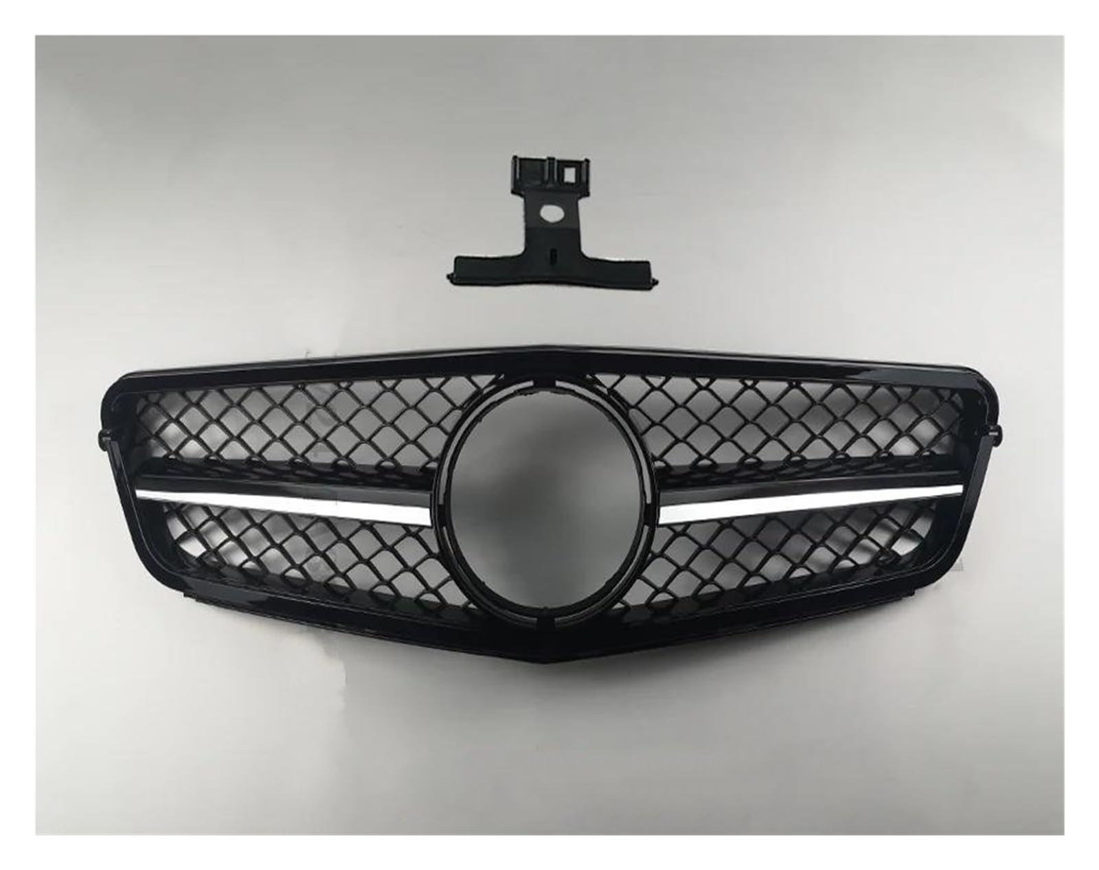 Kühlergrill Für AMG Für GT Style Tuning Frontstoßstangengrill Gitter Diamant Für W204 Kühlergrill Für Benz C C204 S204 2007-2014 C180 C200 C250 C300 C350 Kühler(A Chrome Silver) von IMAWUHM