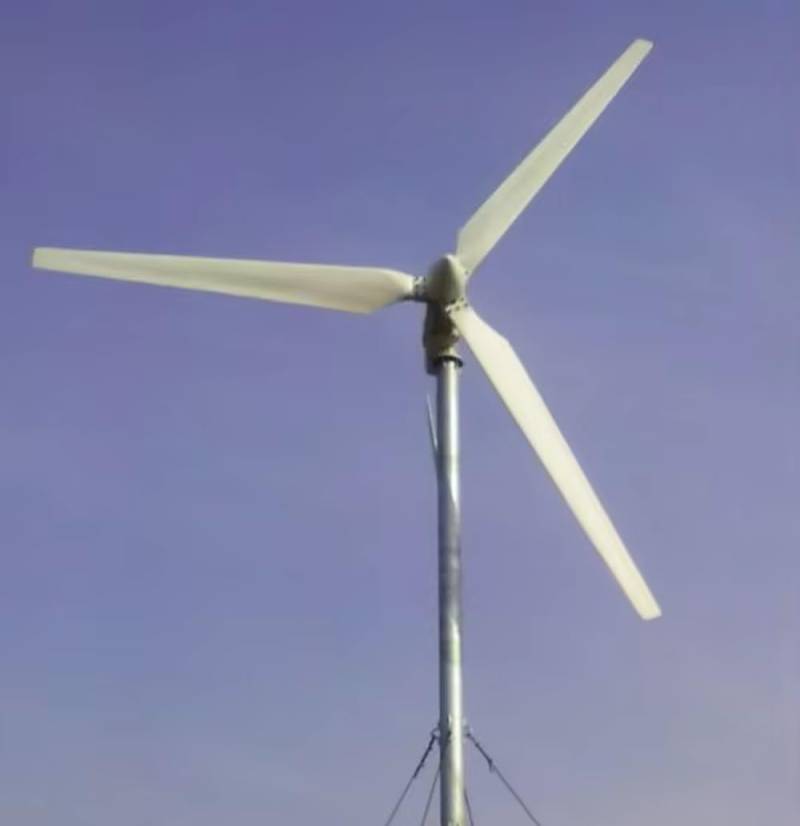 KX-ENERGIE Windkraftanlage 5000W 220V Windturbine 3 Phase AC Horizontaler Windgenerator 5KW für den Heimgebrauch, Projekt, Bauernhof, 3 Glasfaser Blätter Windmühle (220, Volt) von KX-ENERGIE