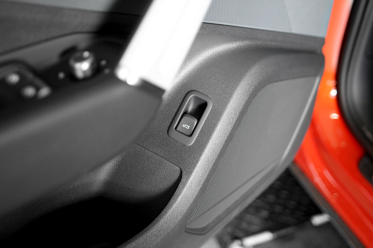 Taster elektrische Heckklappe Fahrertür für Audi Q2 GA von Kufatec