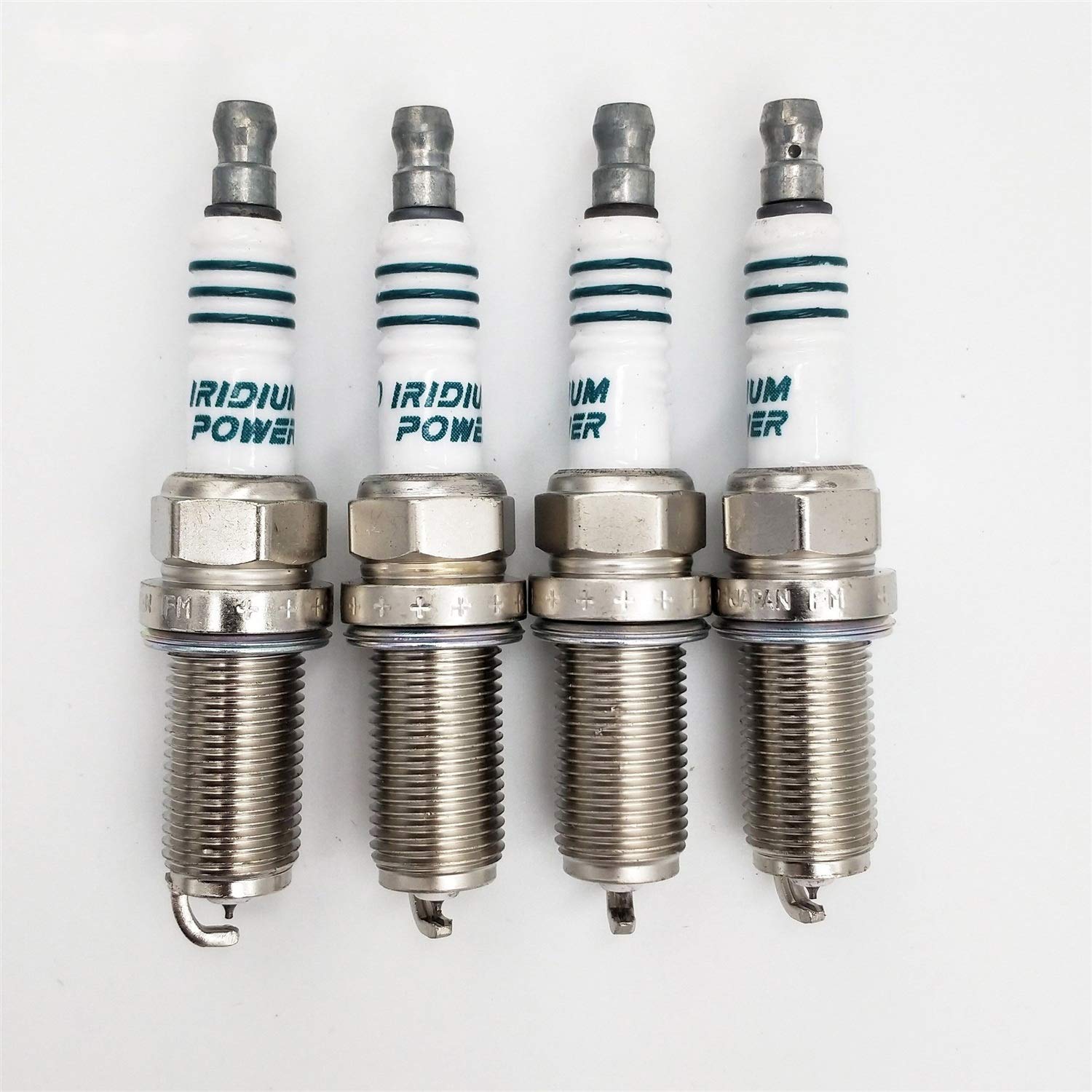 Zündkerzen 4pcs / lot IKH16-5343 IKH16 5343 Iridium Kompatibel mit Nissan Kompatibel mit Infiniti Kompatibel mit Dodge-Kompatibel mit Chrysler Kompatibel mit Toyota Kompatibel mit Highlander Kompatibe von LKIWSDS