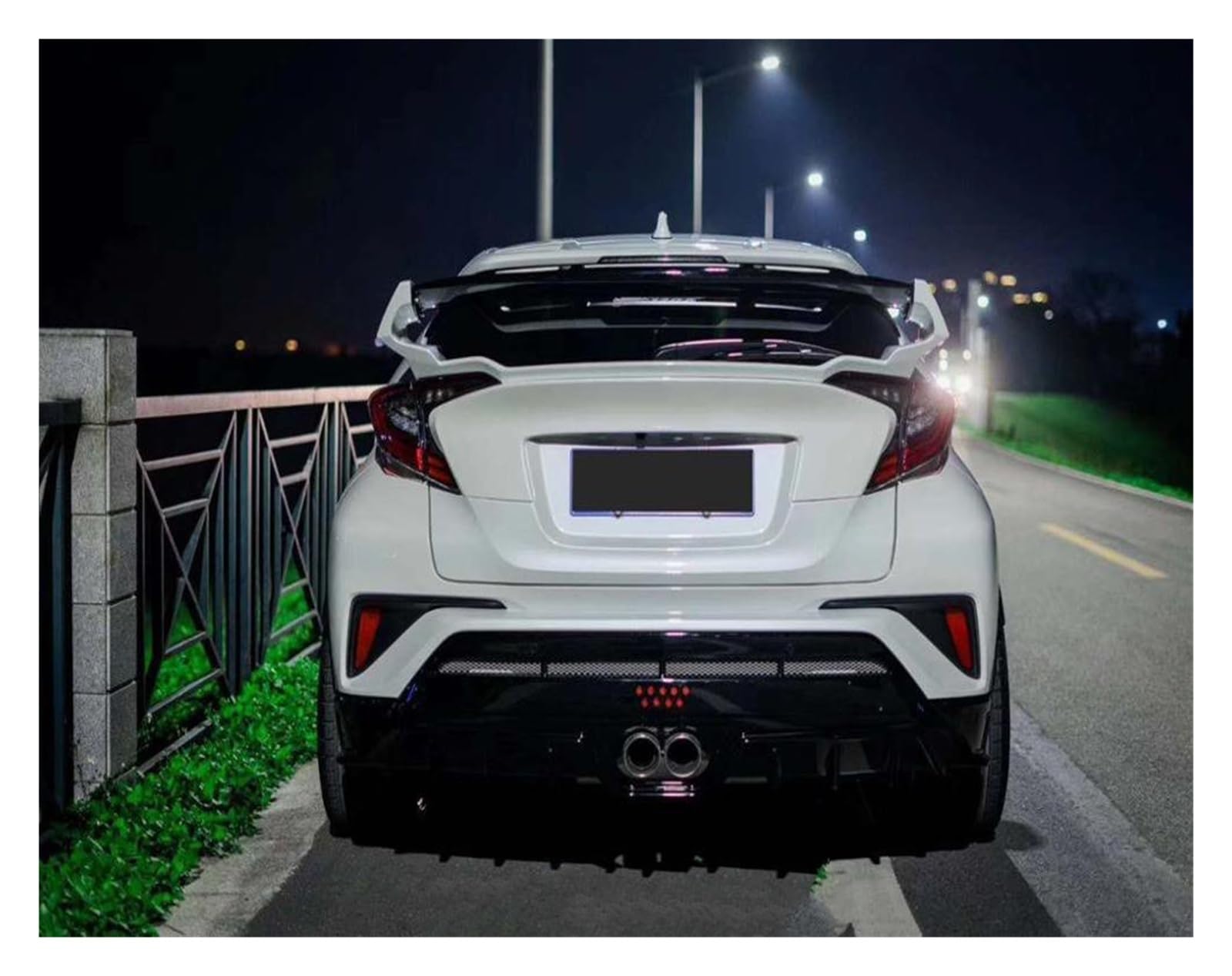 Heckspoiler Für Toyota Für CHR C-HR 2016 2017 2018 2019 2020 Auto Styling ABS Kunststoff Heckspoiler Stamm Lippe Flügel Auto Heckspoiler Stamm Spoiler Heckflügel(White Black Color) von LONPEXDT