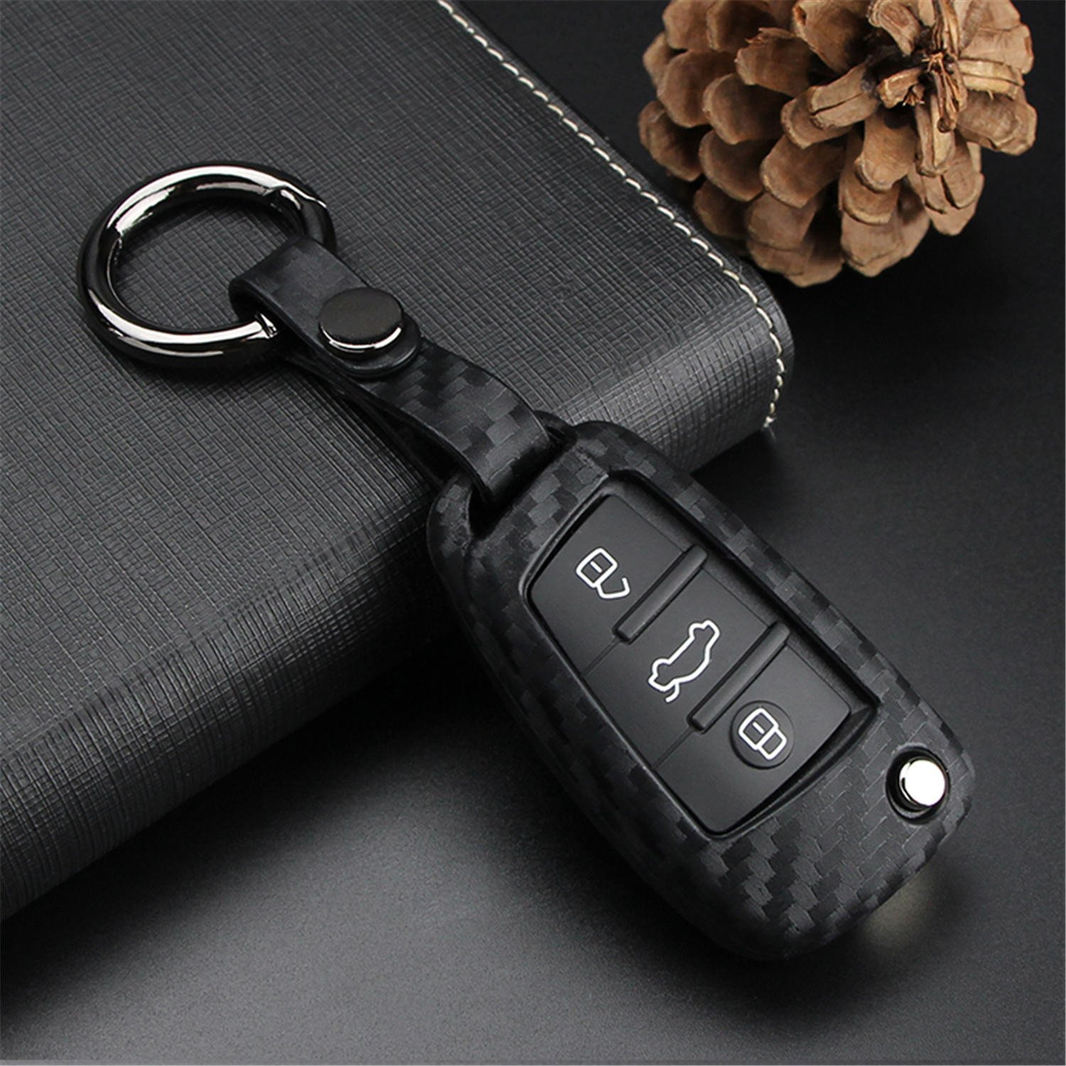 M. jvisun Soft Silikon Gummi mit Karbonfaser Textur Pattern Haut Cover Schutzfolie für Audi Schlüsselanhänger, Car Keyless Entry Fernbedienung Schlüsselanhänger Fall für Audi A1 A3 S3 Q3 Q7 R8 TT von M.JVisun